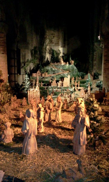 Il presepe all'interno di Santo Stefano, Bologna