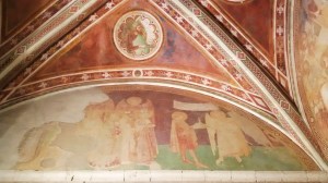 La cappella affrescata da Ambrogio Lorenzetti con scene della vita di San Galgano