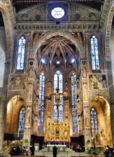 L'interno della basilica di Santa Croce