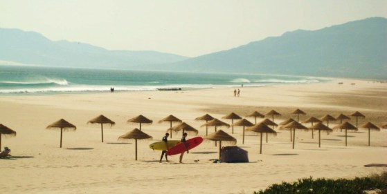 surfisti a Playa de los Lances, Tarifa