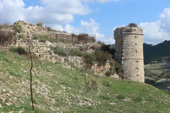 Licodia-Eubea-castello