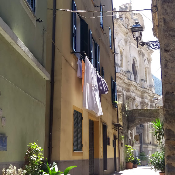 badalucco-scorcio-chiesa